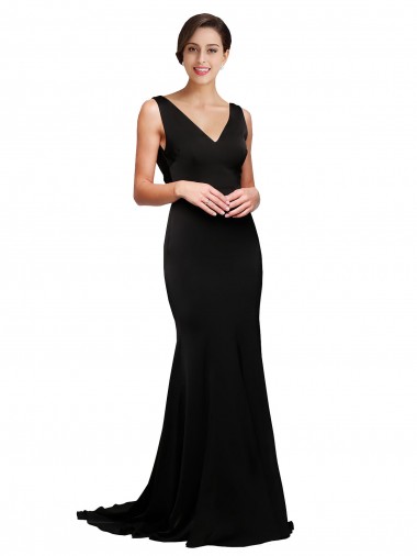 Black V-Neck Sleeveless Low Back Sweep Train Prom Dress Canada Supplier